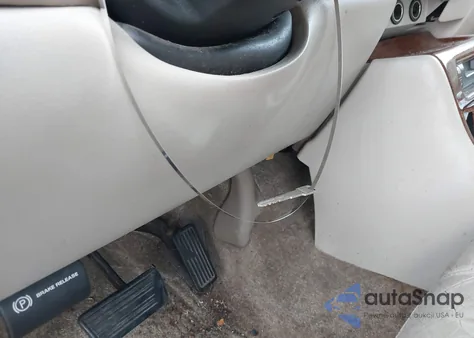 2001 Chevrolet Suburban 1500 Lt из США, поврежденный, VIN 1GNEC16T21J217198